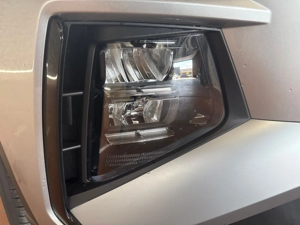New 2026 Shimmering Silver Hyundai SEL Premium image 10