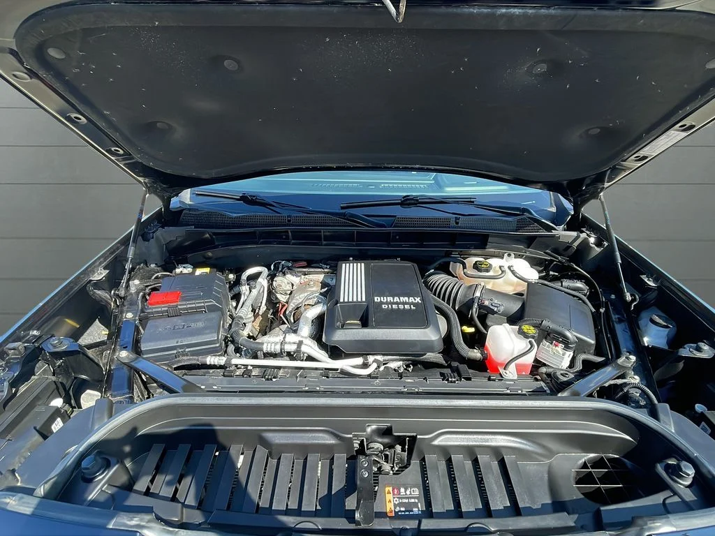 Used 2025 Black GMC Elevation image 22