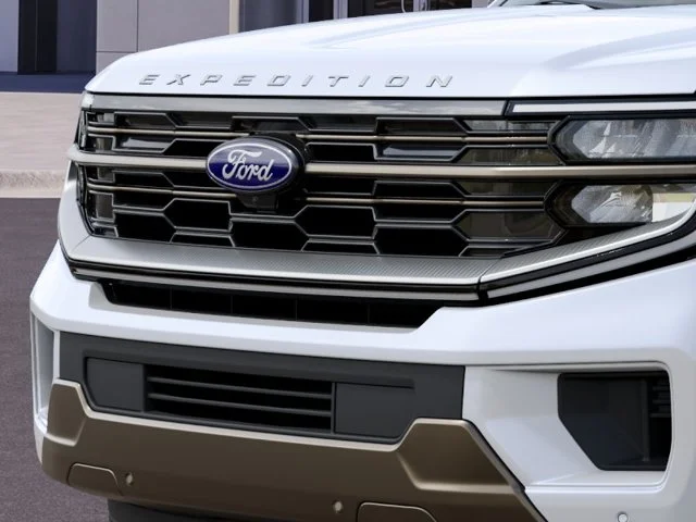 New 2027 Star White Metallic Tri-Coat Ford King Ranch image 17