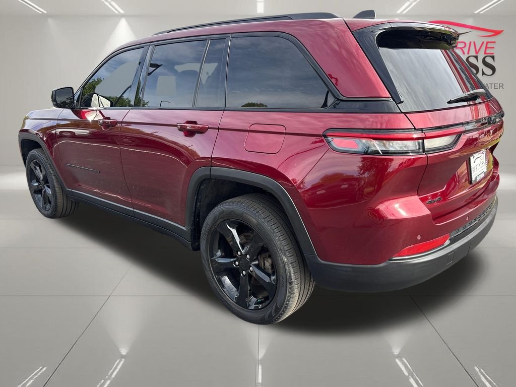 Used 2023 Red Jeep Limited image 6