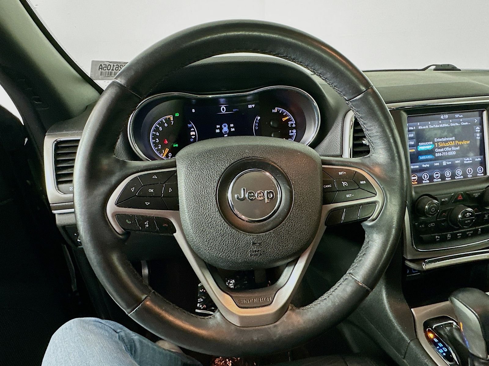 Used 2018 Diamond Black Jeep Limited image 11