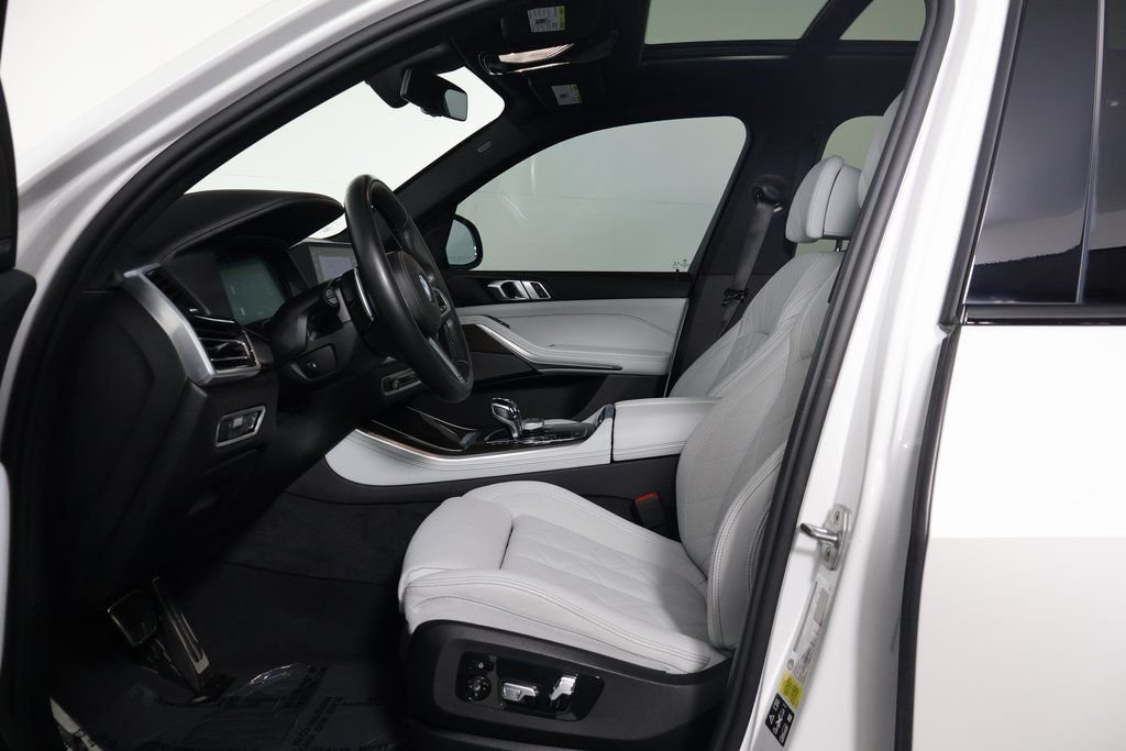 Certified Used 2023 Mineral White Metallic BMW xDrive40i image 10