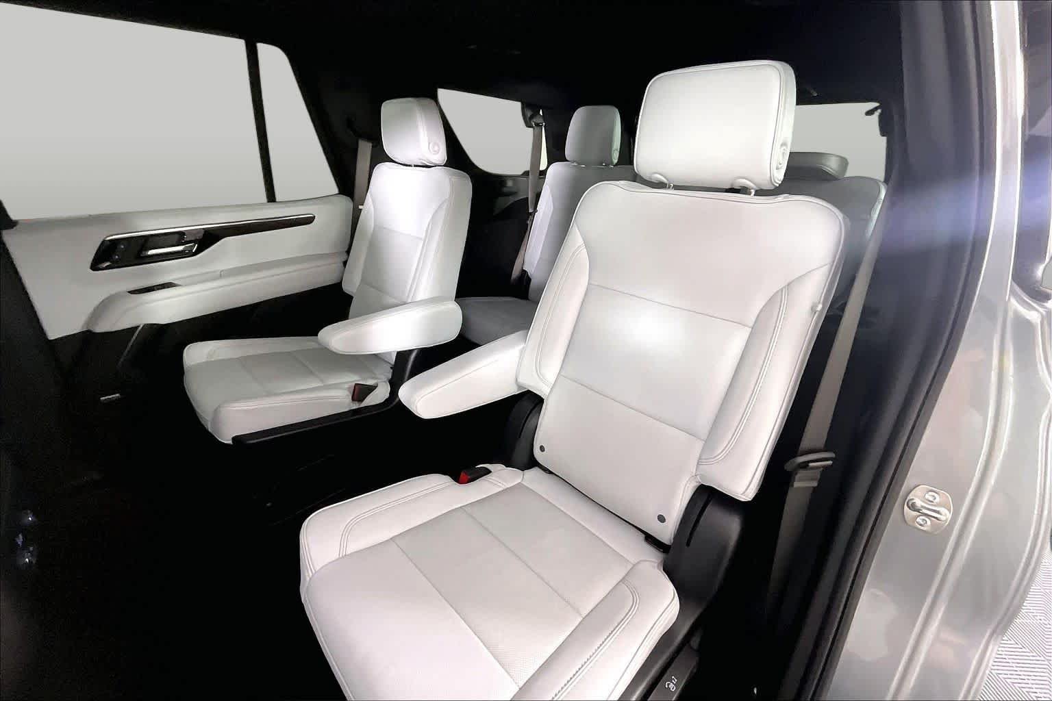 2025 Chevrolet Tahoe Premier - Photo 19