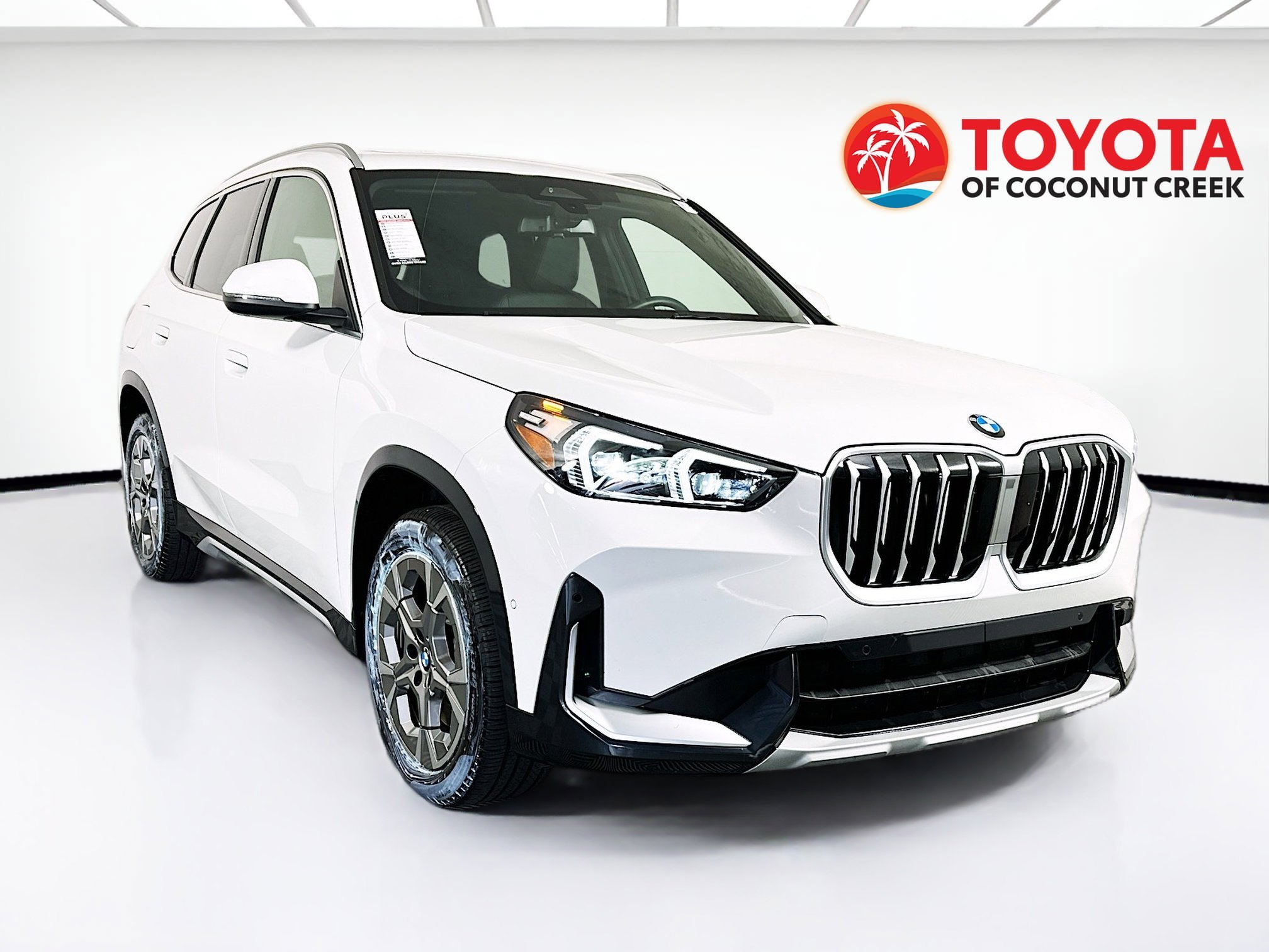 2026 BMW X1 thumbnail 3
