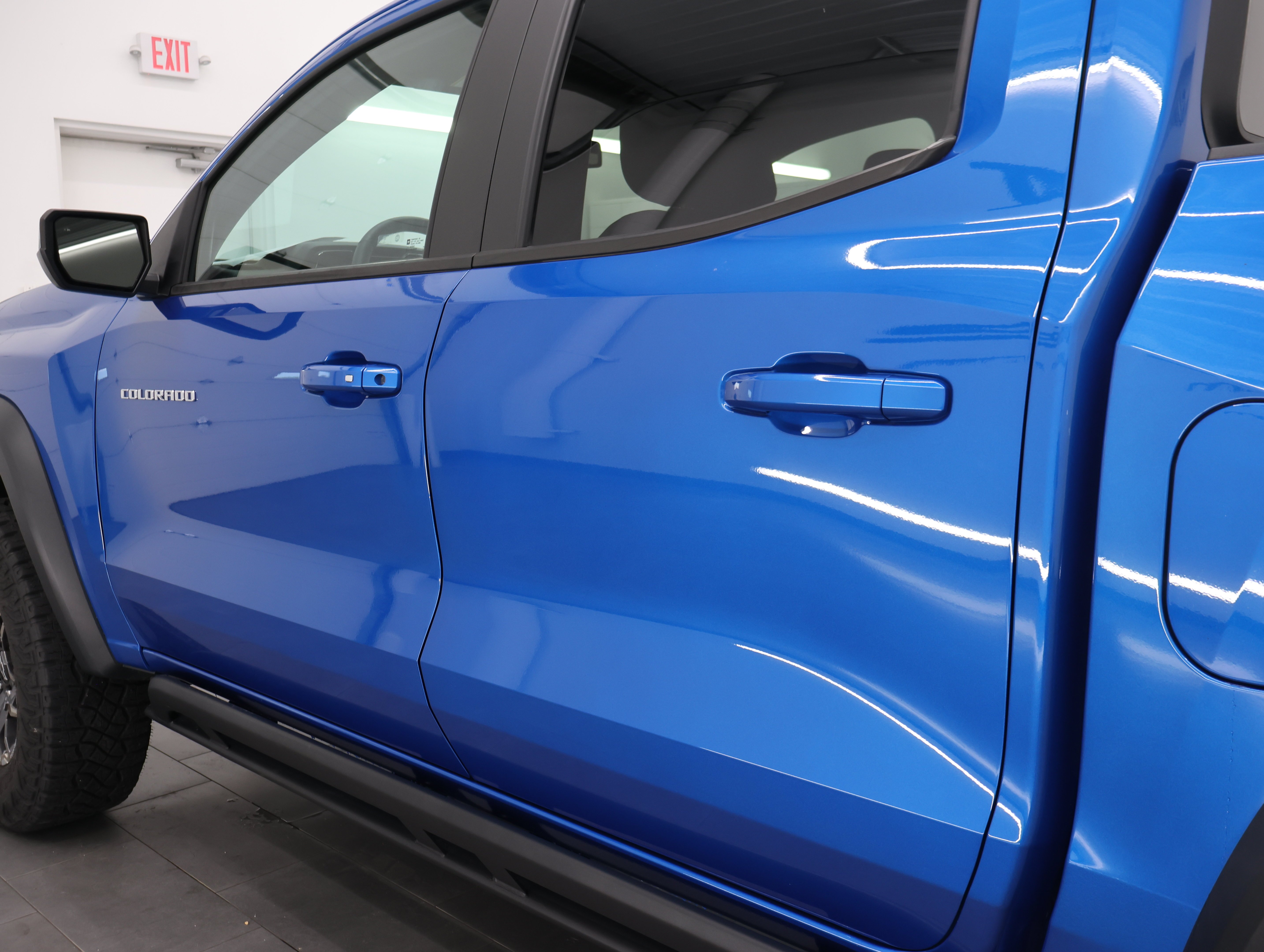 Used 2023 Glacier Blue Metallic Chevrolet 4x4 Crew Cab ZR2: CREW-SHORT-ZR2 CONVENIENCE III-HEATED SEATS-4WD-1 OWNER image 34
