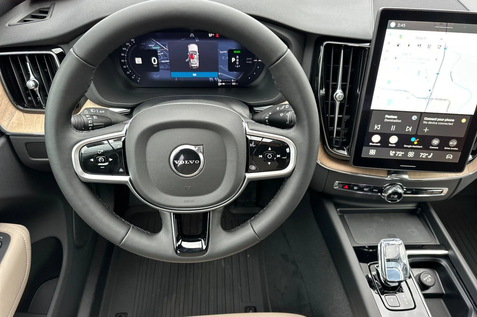 New 2026 Onyx Black Volvo Plus image 13