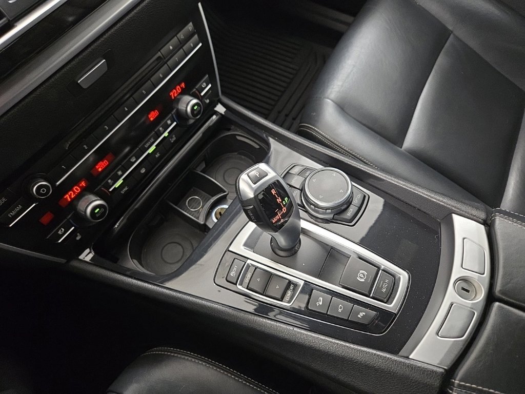 Used 2017 Dark Graphite BMW 535i xDrive Gran Turismo image 15
