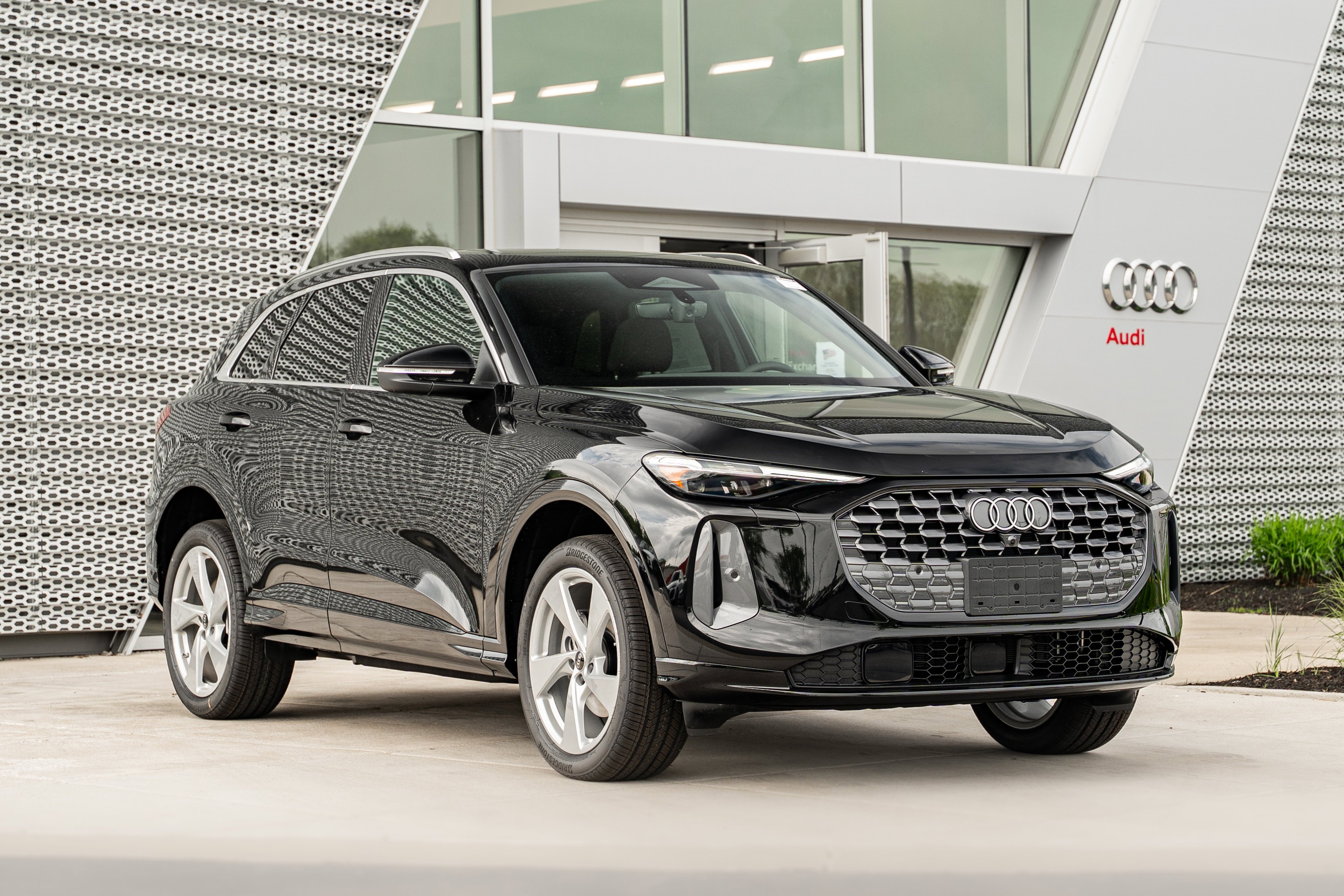 2026 Audi Q5 Premium Plus quattro's photo