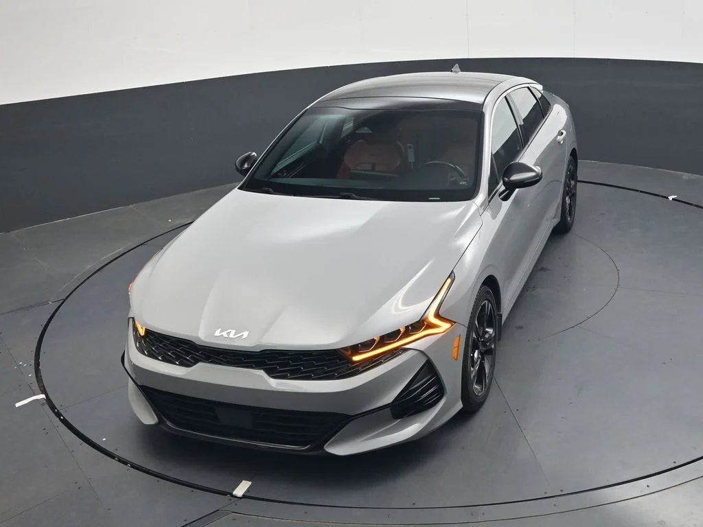 Used 2022 Gray Kia GT-Line image 18