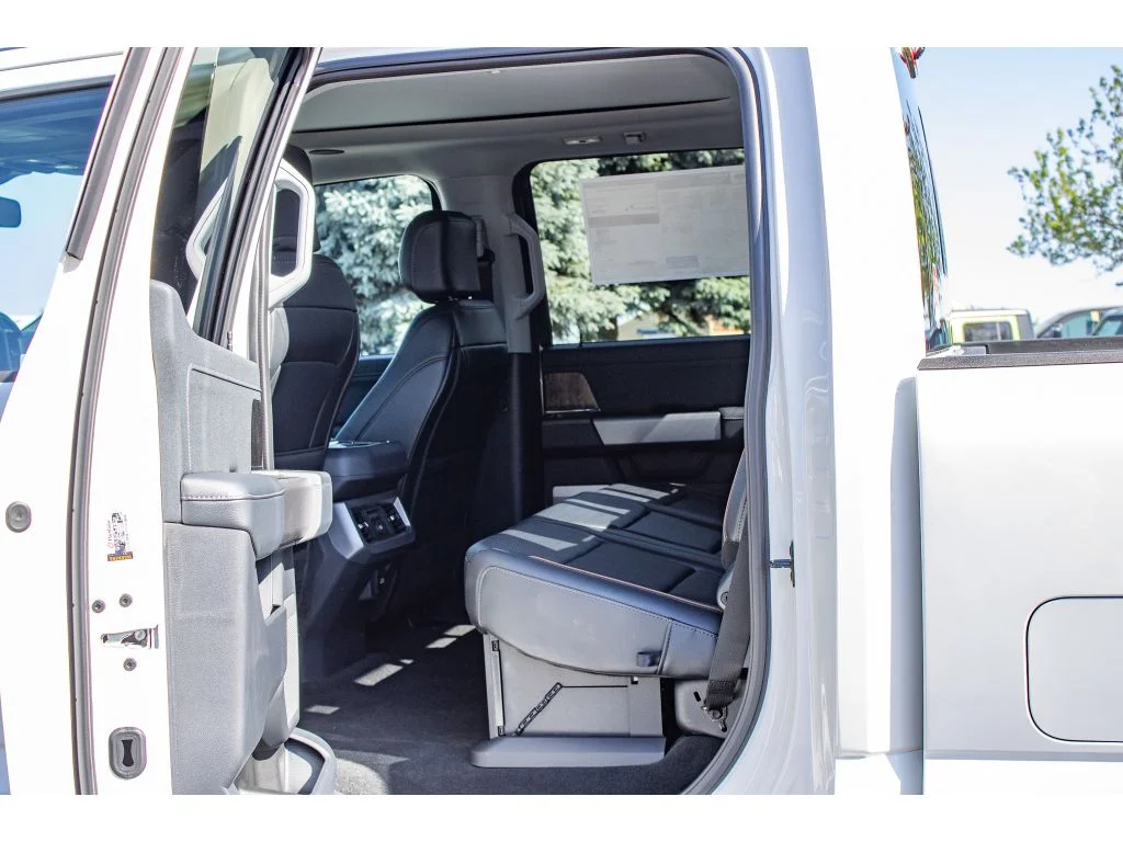 New 2026 Star White Metallic Tri-Coat Ford LARIAT image 18