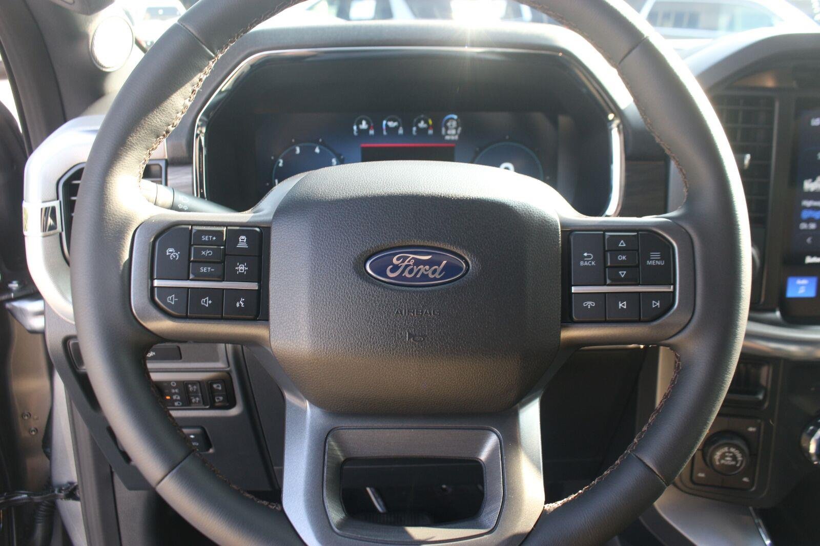 Used 2026 Silver Ford LARIAT image 21