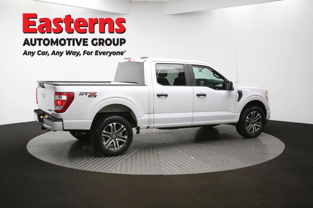 Used 2021 White Ford XL image 43