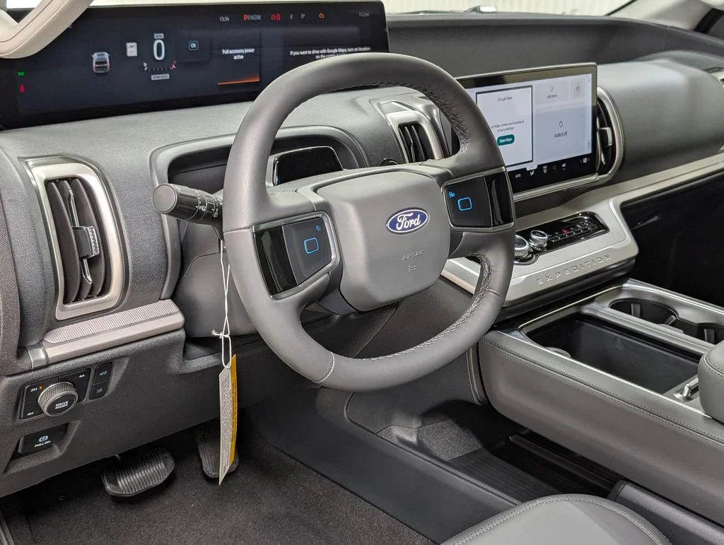 New 2027 Nocturnal Blue Metallic Ford Active image 11