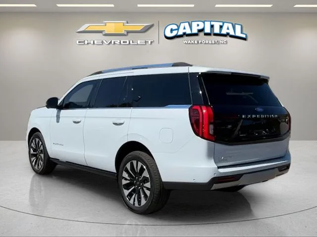 Used 2025 Silver Ford Platinum image 3