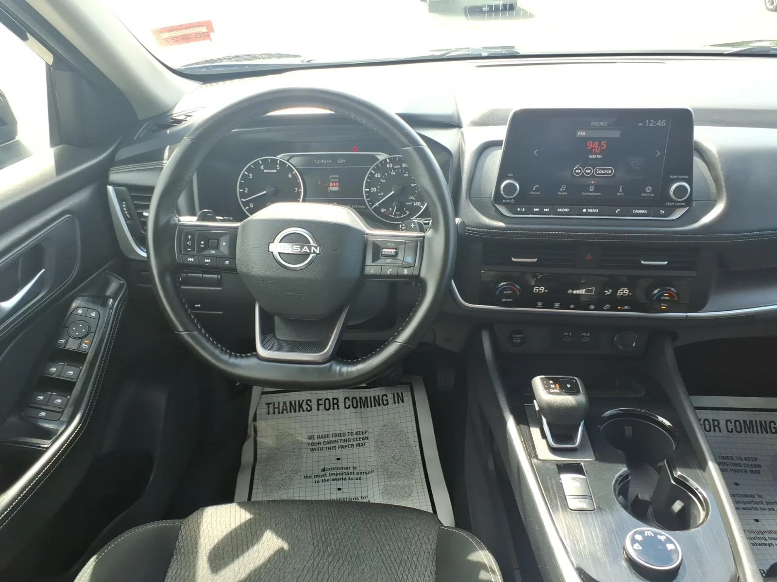 Used 2025 Super Black Nissan SV image 17