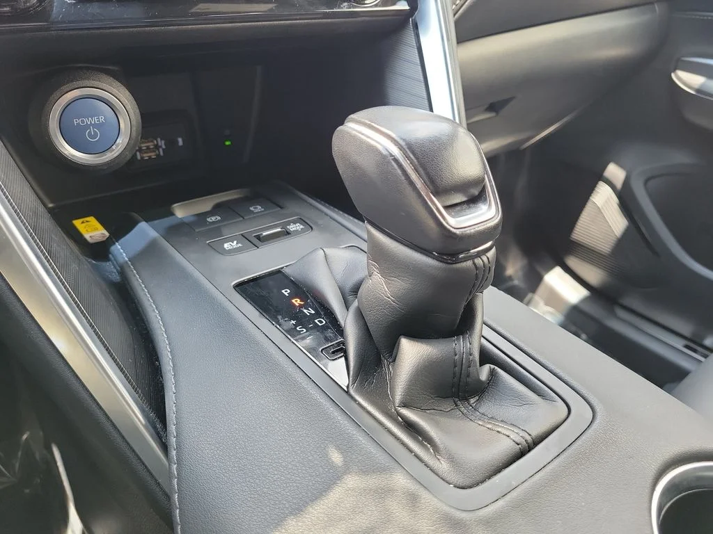 Used 2021 White Toyota XLE image 25