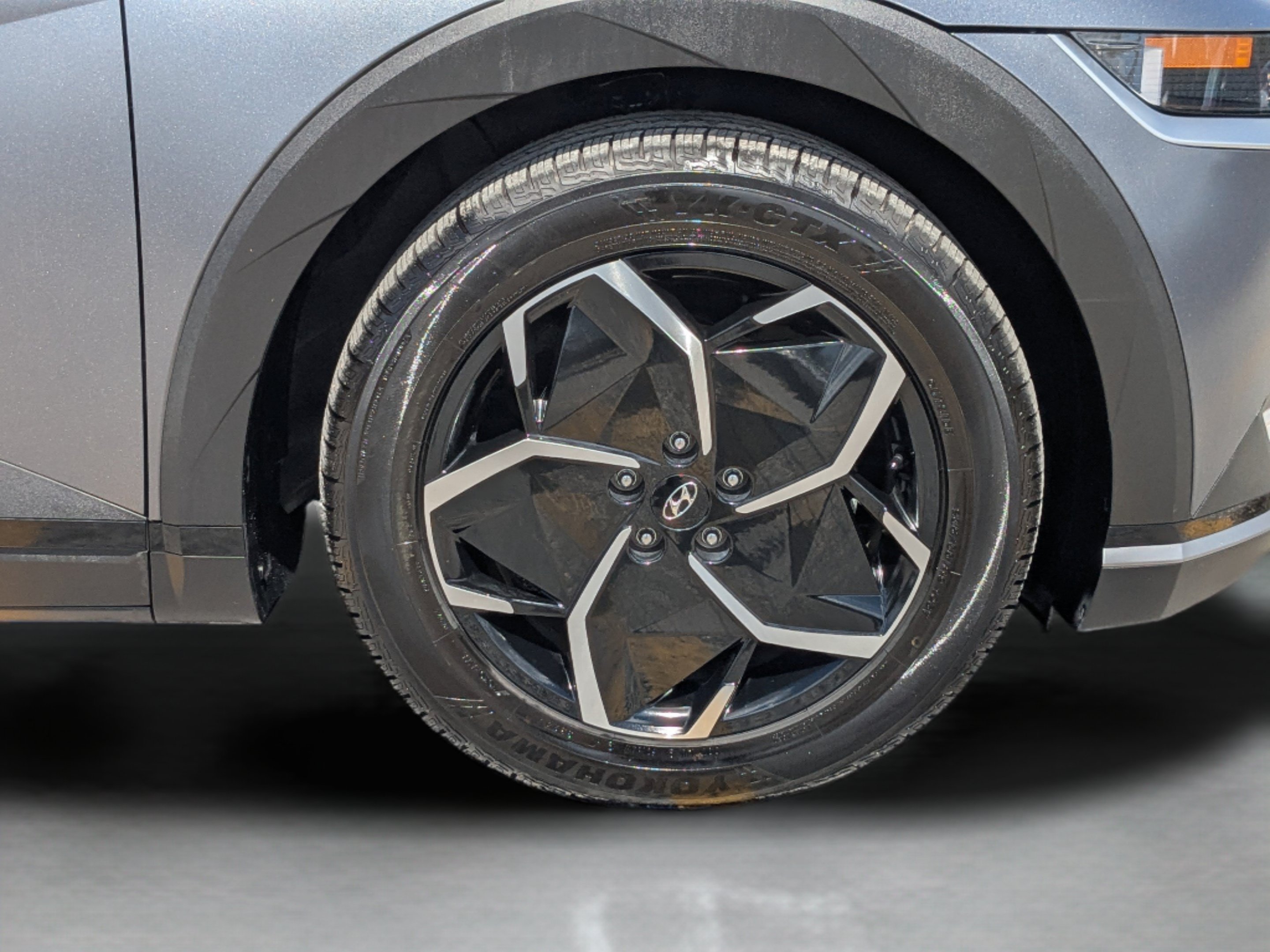 Used 2023 Shooting Star (Matte Gray) Hyundai SEL image 11