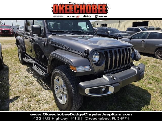 2022 Jeep Gladiator Sport S's photo