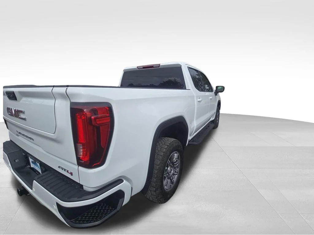 2024 GMC Sierra 1500 AT4 - Photo 11