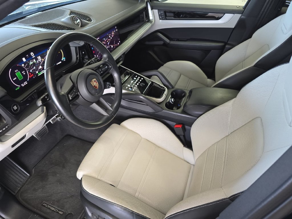 Certified Used 2025 Blue Porsche S E-Hybrid image 4