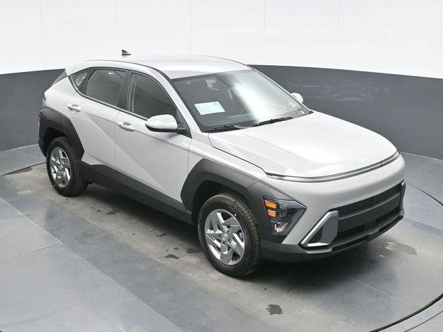 New 2027 Gray Hyundai SE AWD image 14