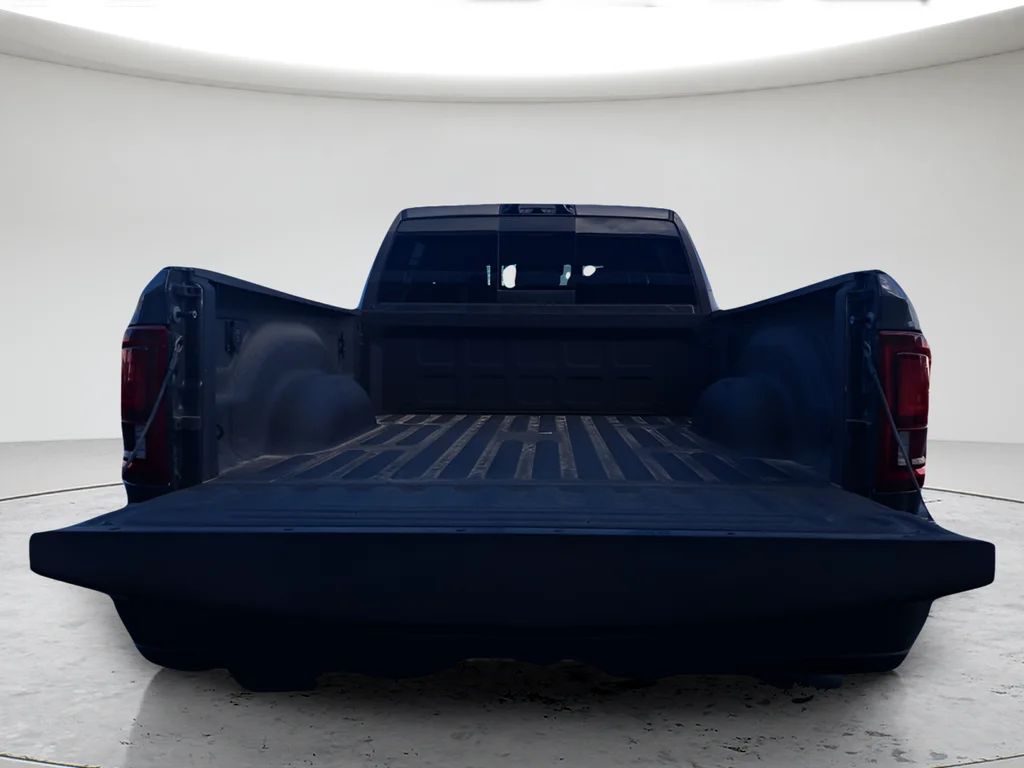 New 2026 Granite Crystal Metallic Clear-Coat Exterior Paint RAM Laramie image 27