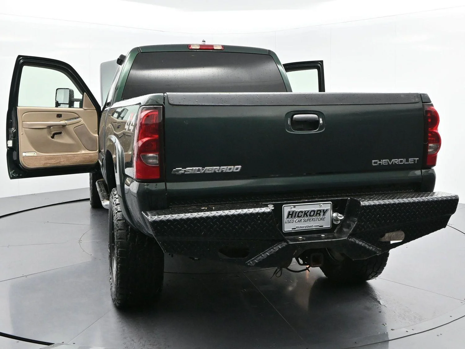 Used 2005 Dark Green Metallic Chevrolet LS image 32