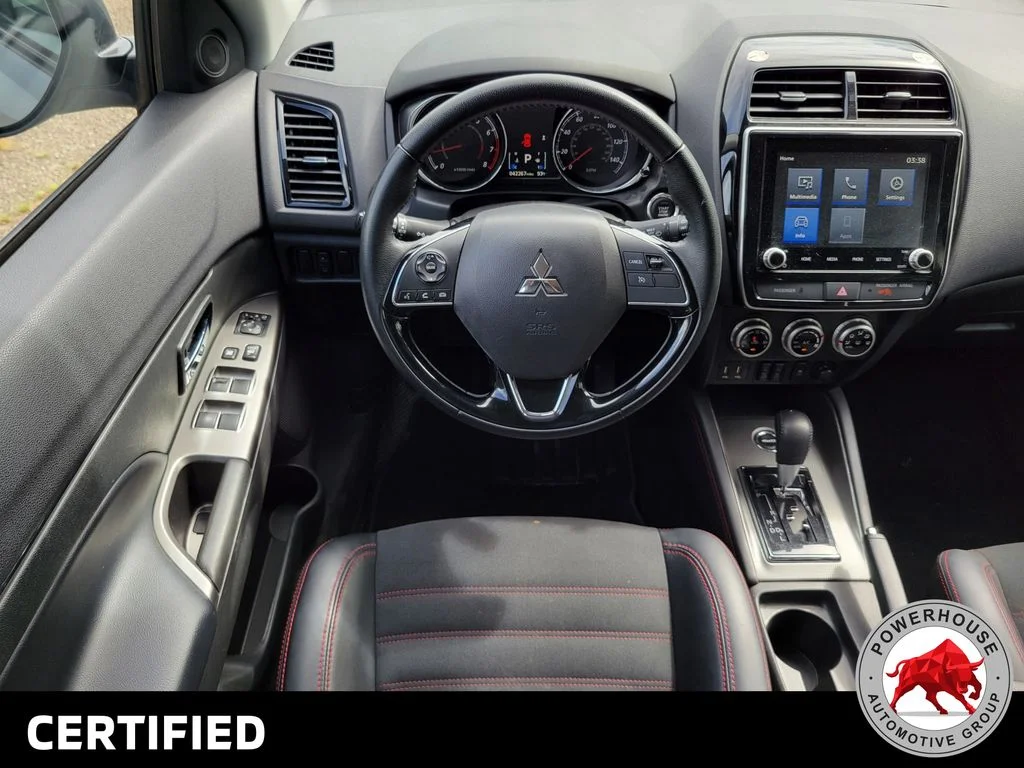 Used 2024  Mitsubishi  image 19