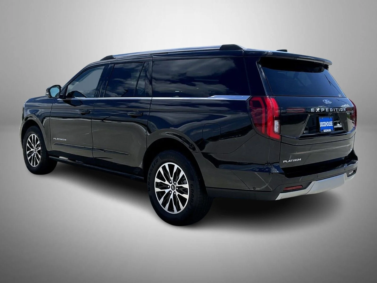 Used 2025 Black Ford Platinum image 7