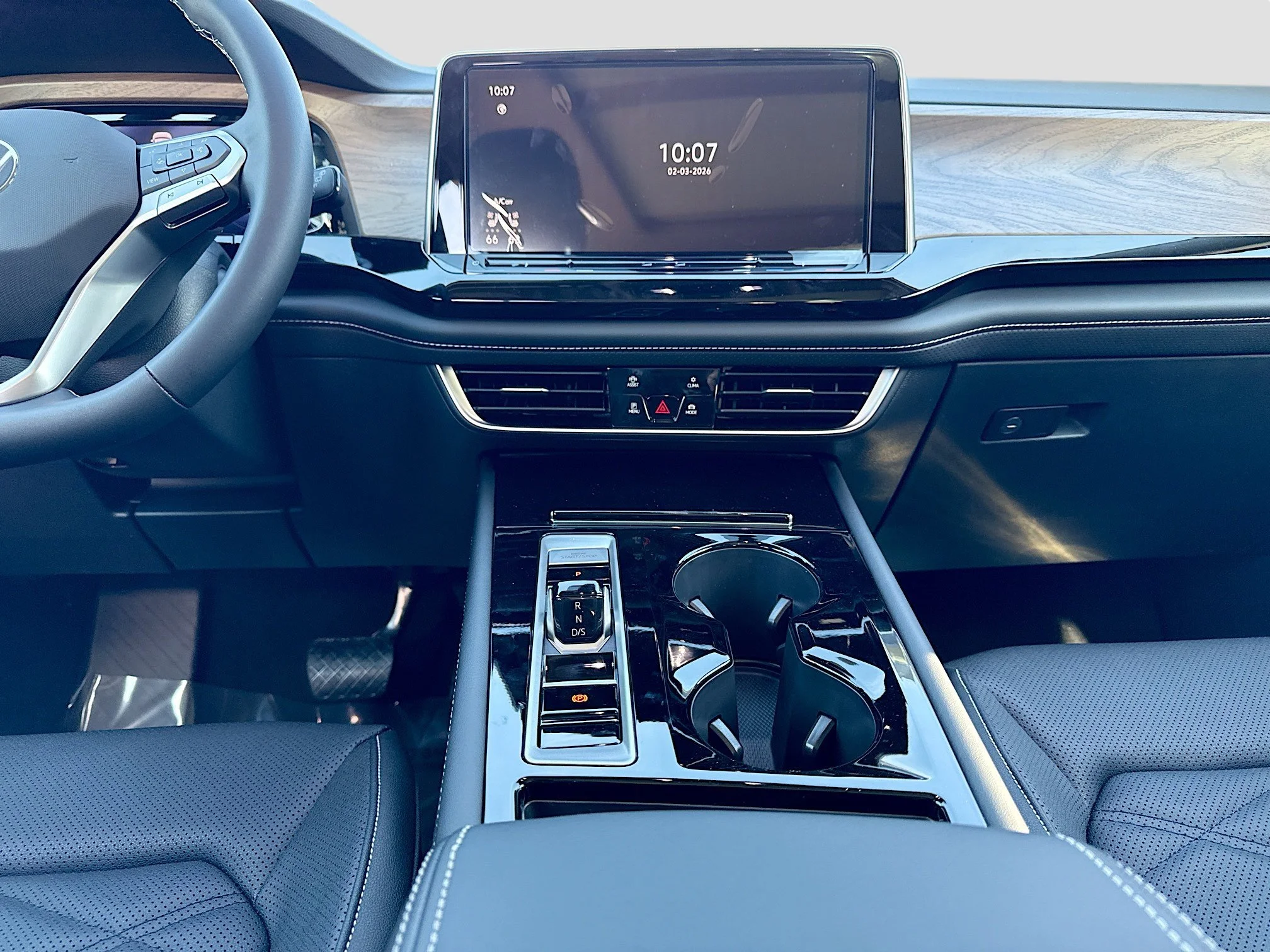 New 2026 Mist Volkswagen 2.0T SE w/Technology image 18