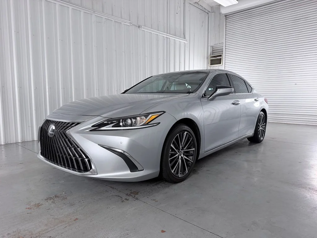 2025 Lexus ES