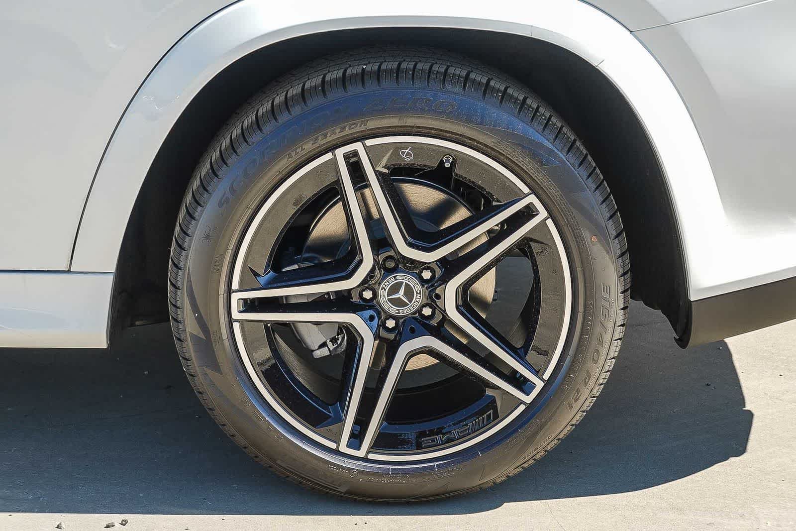 New 2026 Polar White Mercedes-Benz GLS 450 image 11