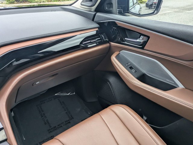 Used 2025  Acura Technology Package image 18