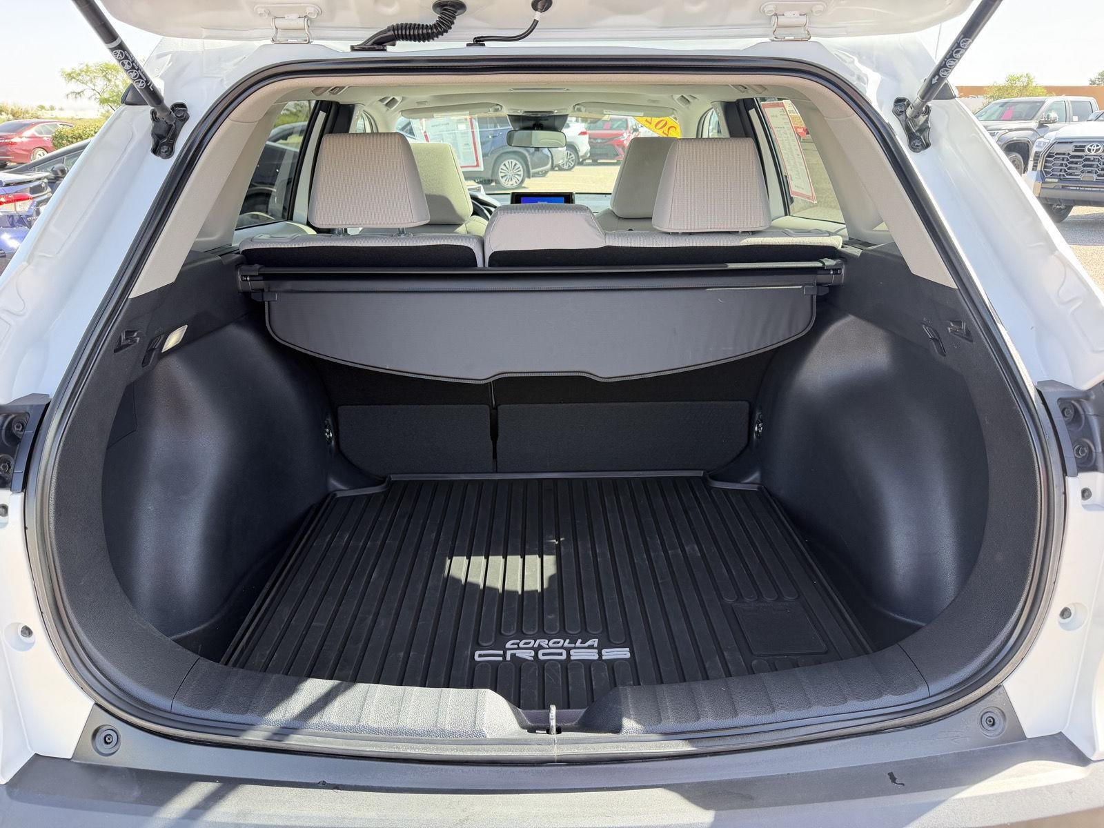 Certified Used 2026 Wind Chill Pearl Toyota LE image 13