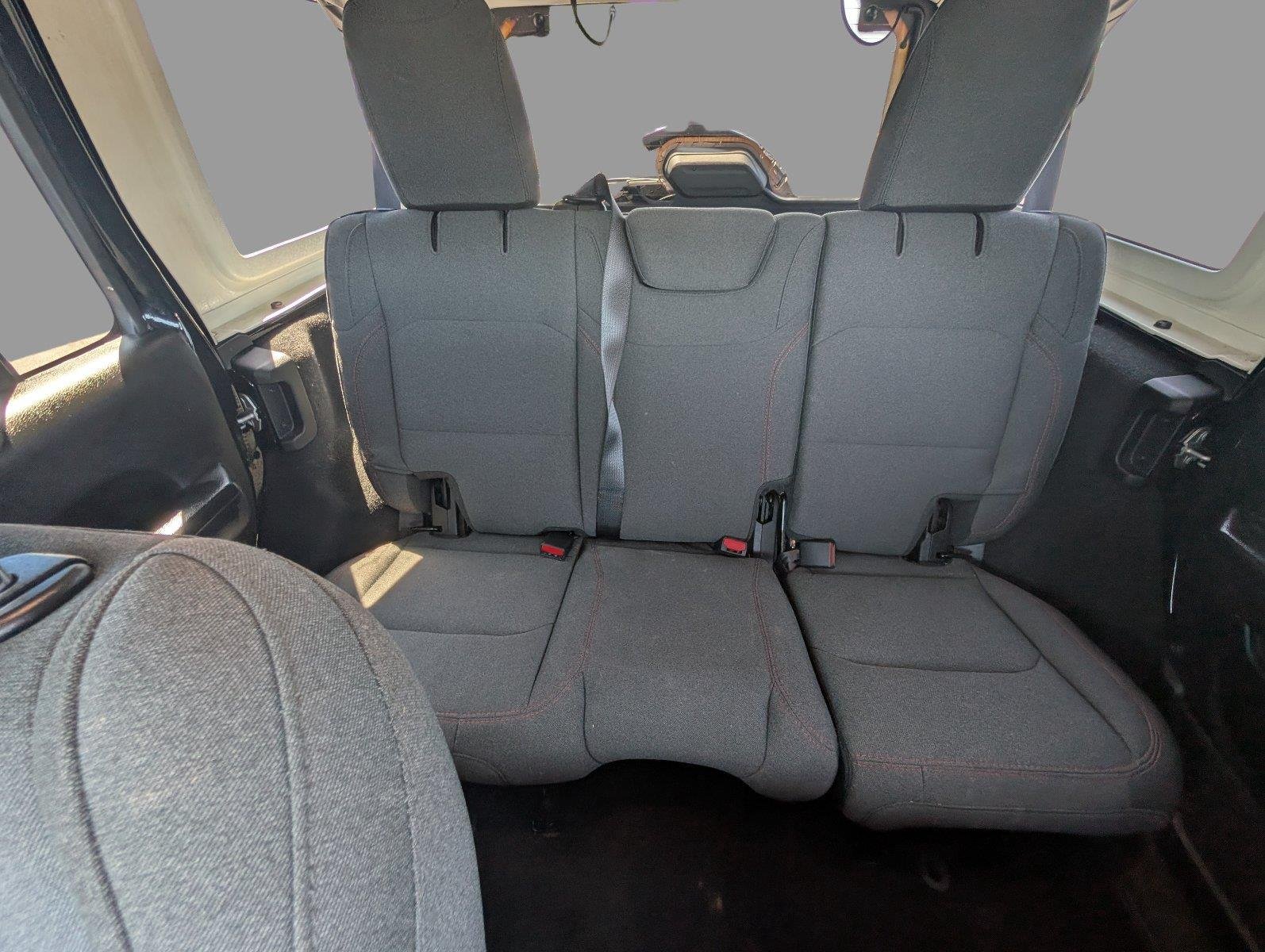 2025 Jeep Wrangler 4-Door Rubicon - Photo 38