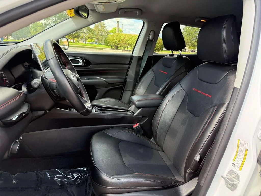 Used 2022 White Jeep Trailhawk image 15