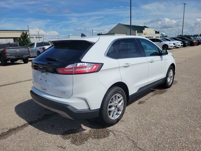 Used 2024 White Ford SEL image 20