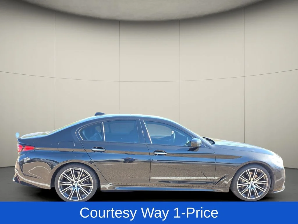 Used 2018 Black BMW 540i xDrive image 11