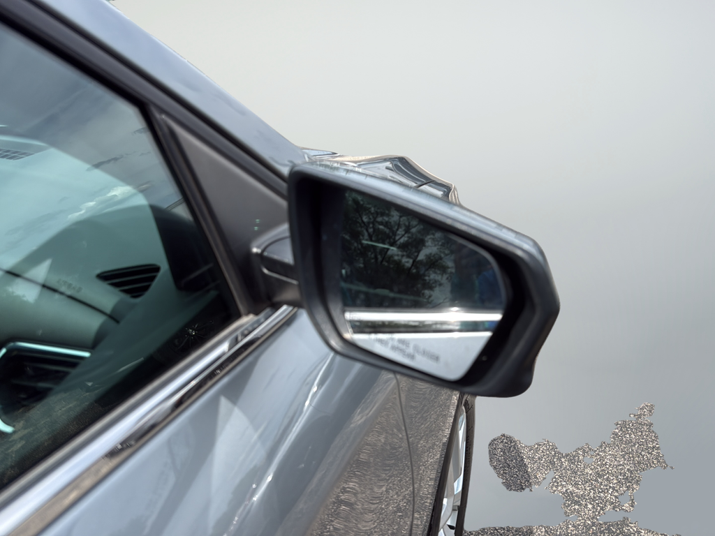 Used 2023 Gray Chevrolet LT image 9