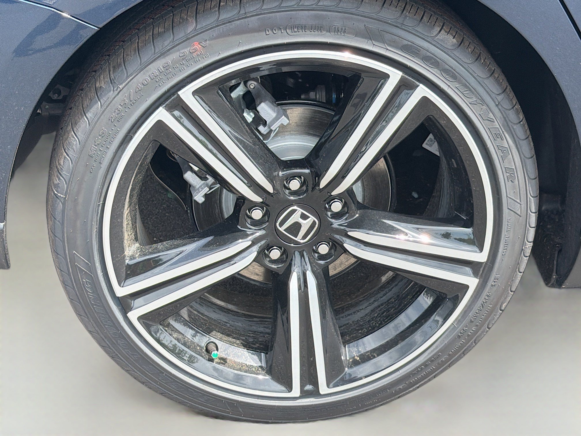 Used 2023 Gray Honda LX image 8