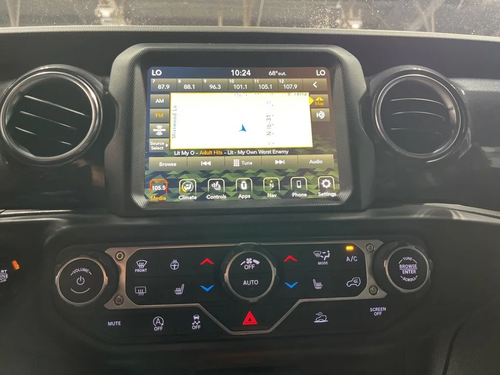 Used 2022 Gray Clearcoat Jeep Unlimited Sahara Altitude image 26