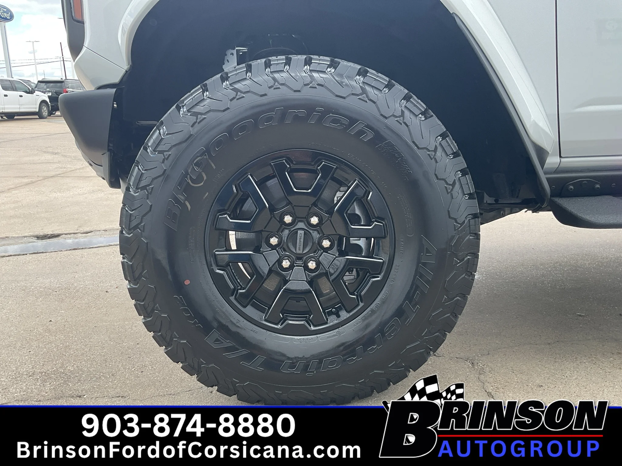 Used 2025 Oxford White Ford Raptor image 13
