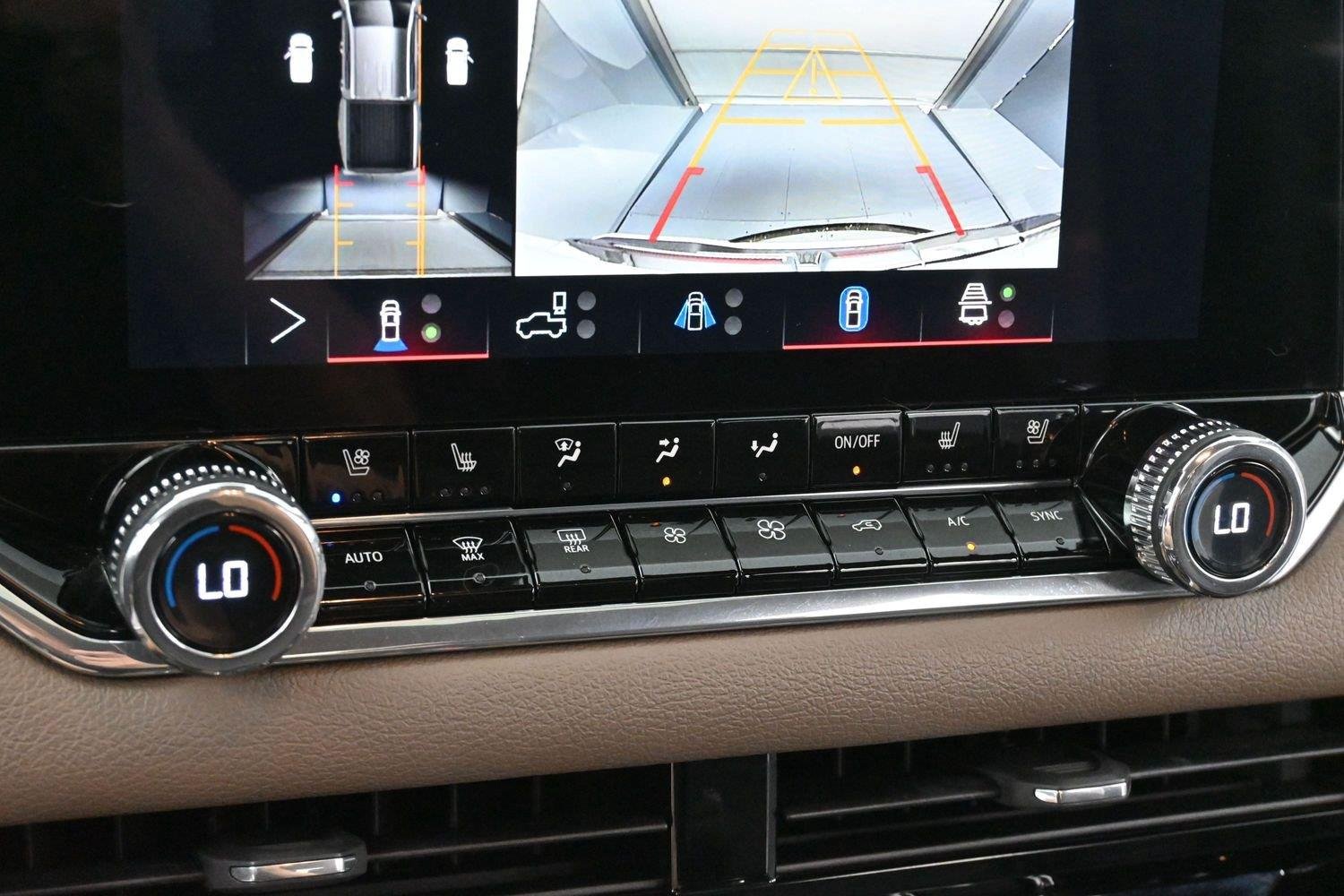 Used 2024 Summit White GMC Denali image 23