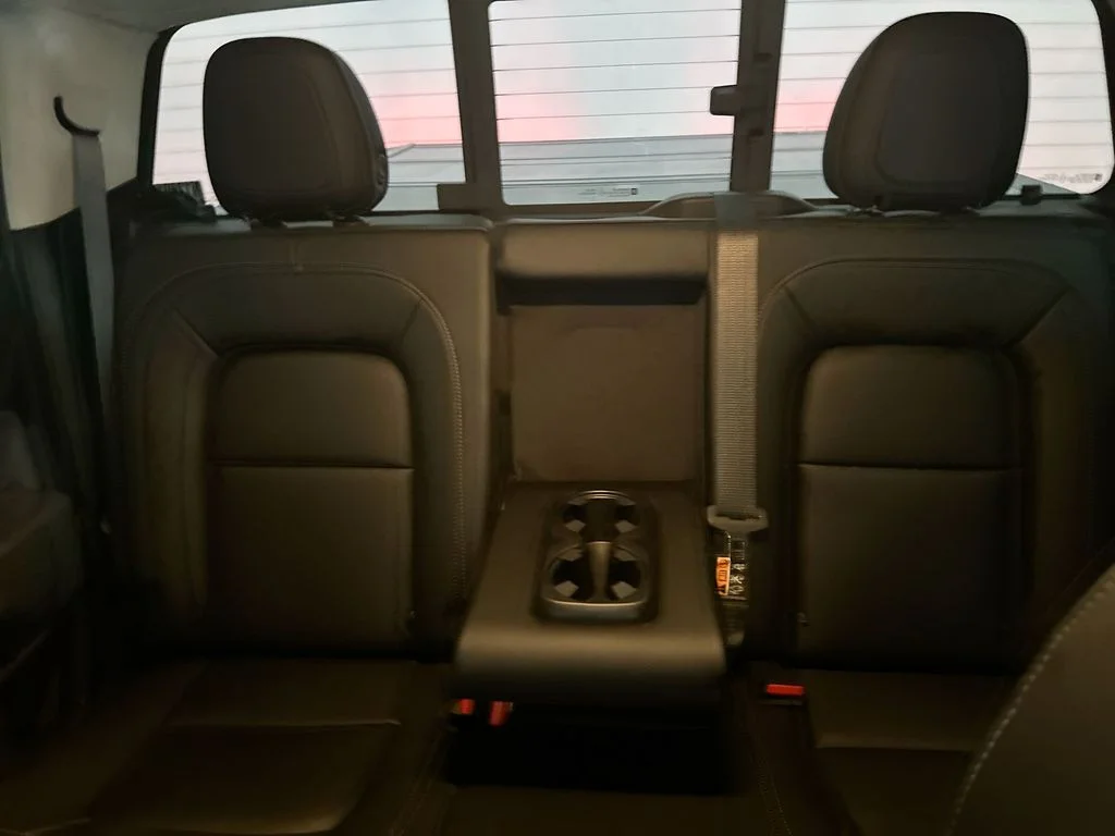 Used 2022 Black Chevrolet Z71 image 26