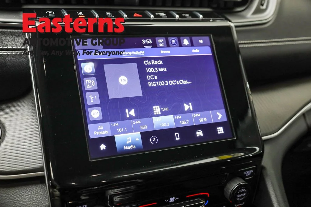 Used 2023 Gray Jeep Laredo image 19
