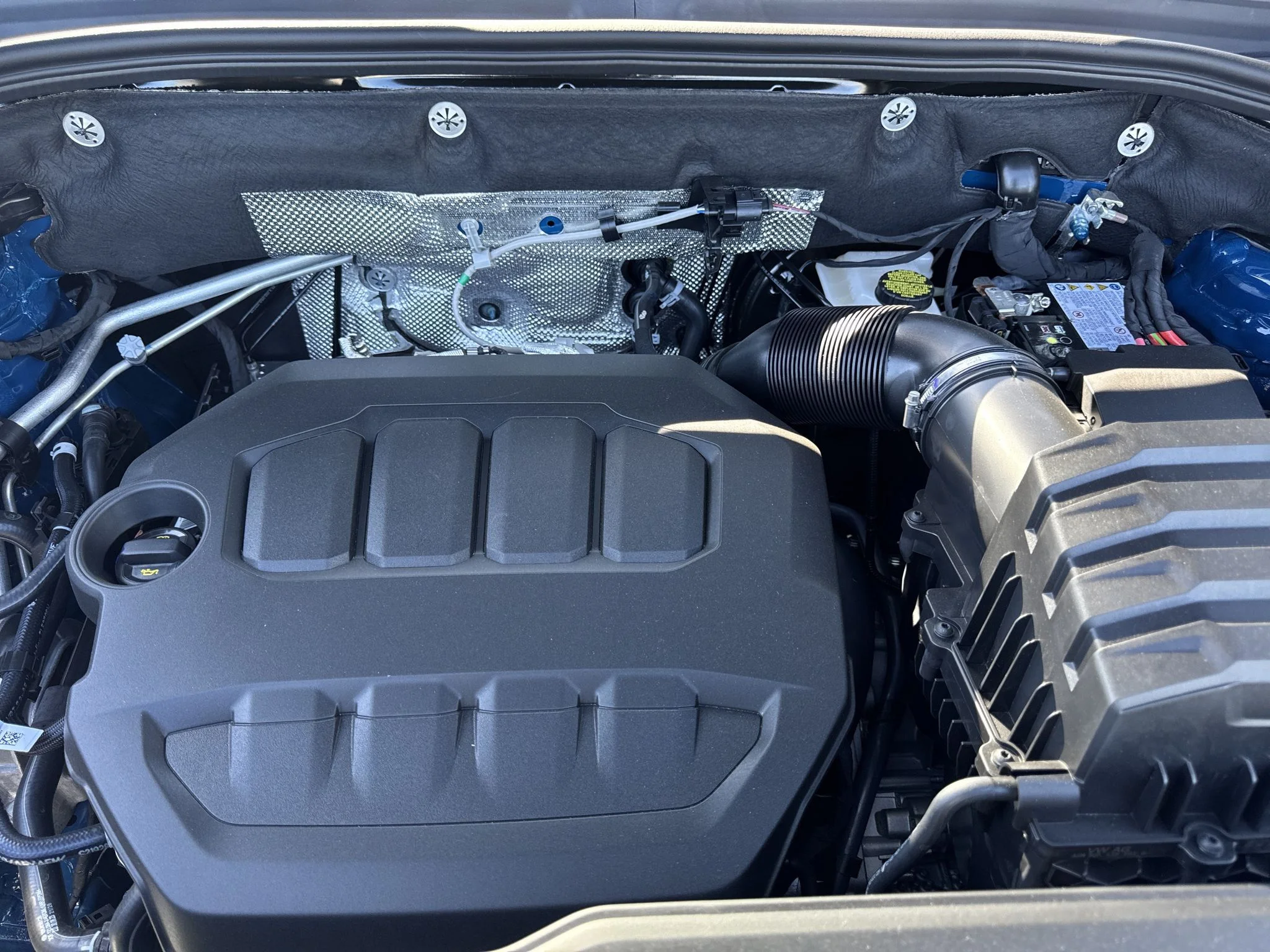 New 2026 Mountain Lake Blue Metallic Volkswagen 2.0T SEL Premium R-Line image 34