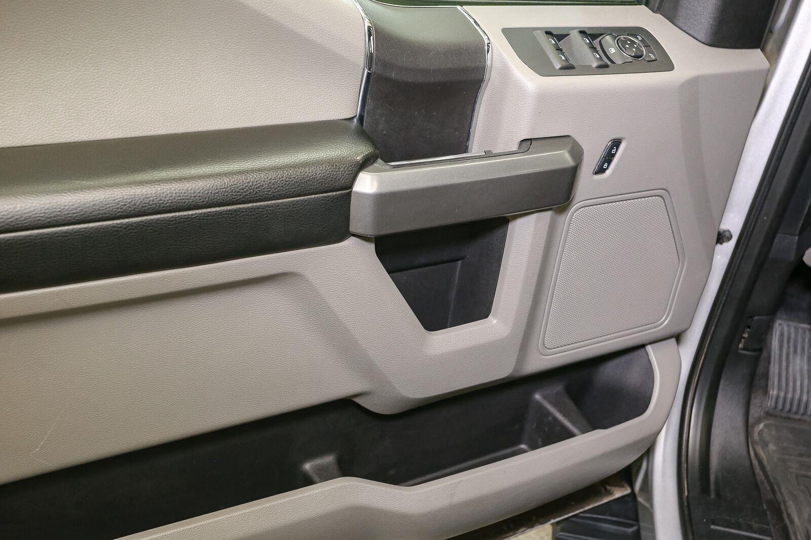 Used 2016 Ingot Silver Metallic Ford XLT image 36