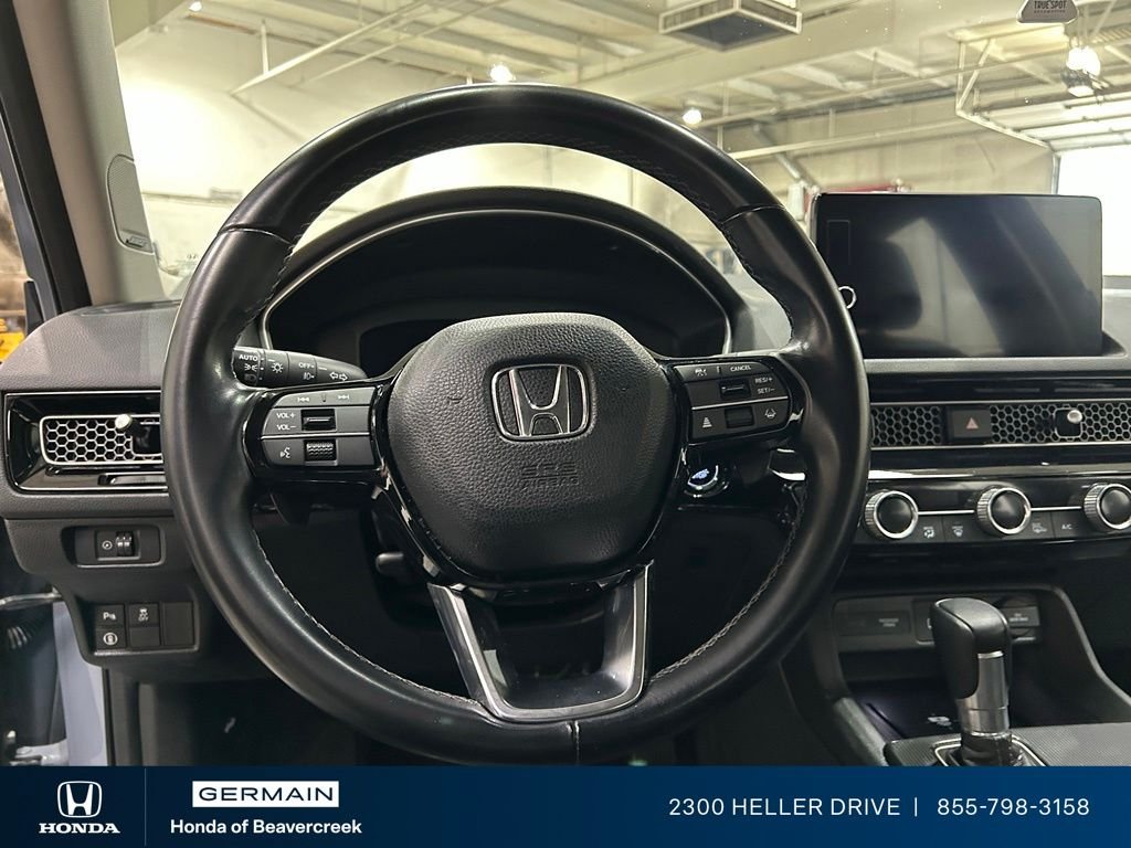 Used 2022 Sonic Gray Pearl Honda Touring image 16