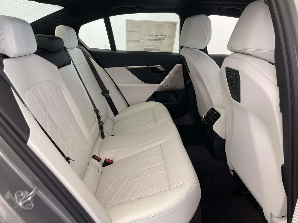 New 2027 Gray BMW 530i xDrive image 19