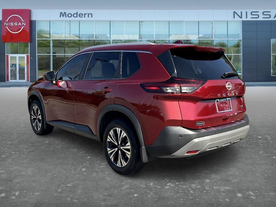 Used 2023 Scarlet Ember Tintcoat Nissan SV image 7